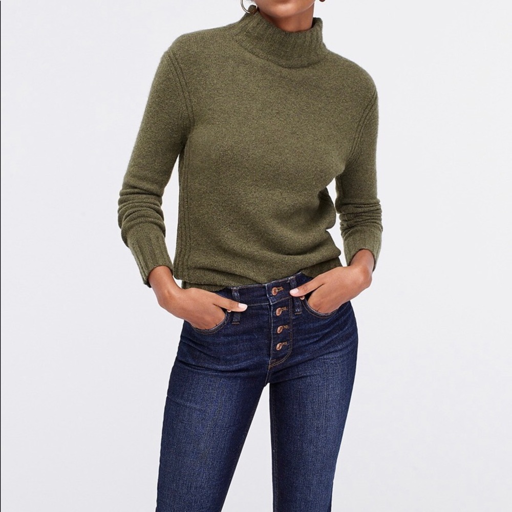 Jcrew Mockneck sweater super soft yarn
